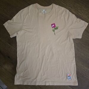 Nike Beige Floral Graphic Men's Tee
